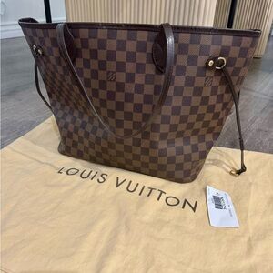 Louis Vuitton Neverfull MM